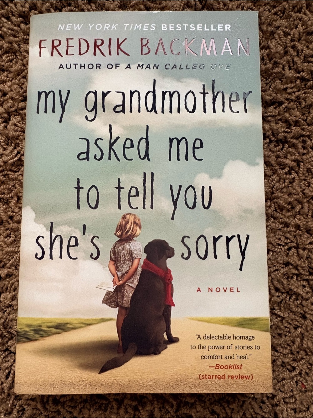 My Grandmother Asked Me to Tell You She's Sorry - Fredrik Backman (Green Cover)